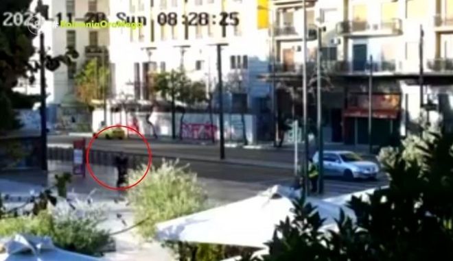 Εγκατάλειψη παιδιού έξω από το Αρχαιολογικό Μουσείο