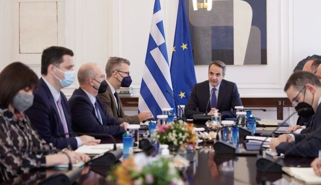 Μητσοτάκης: Υποχρεωτικό το εμβόλιο για άνω των 60 και πρόστιμο 100 ευρώ / μήνα για όσους δεν εμβολιάζονται
