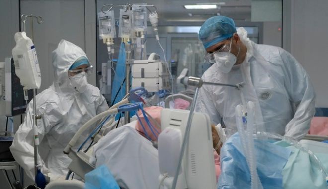 Κορονοϊός: Ποιοι εμβολιασμένοι νοσούν και νοσηλεύονται