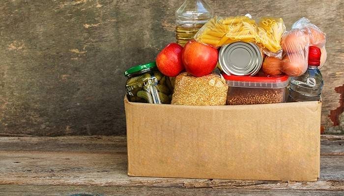Διανομή προϊόντων παντοπωλείου στους δικαιούχους του ΤΕΒΑ από το Δήμο Μετεώρων