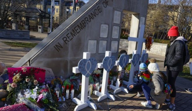 Αιματηρή παρέλαση στο Γουισκόνσιν: Υπέκυψε άλλο ένα παιδί - Στους έξι οι νεκροί