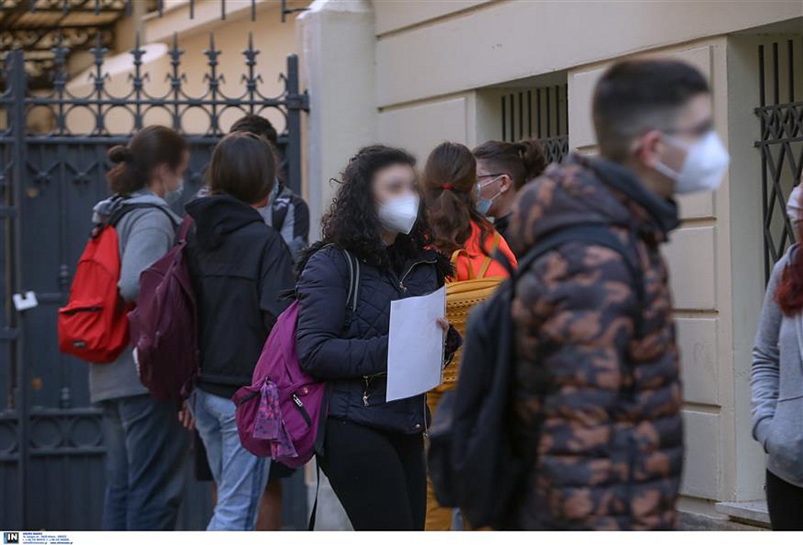 Κορωνοϊός: 8.355 τα νέα κρούσματα σε παιδιά - Το 27% των συνολικών κρουσμάτων