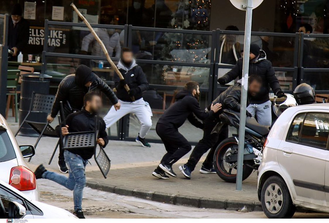 Θεσσαλονίκη: Συμπλοκή έξω από τα δικαστήρια