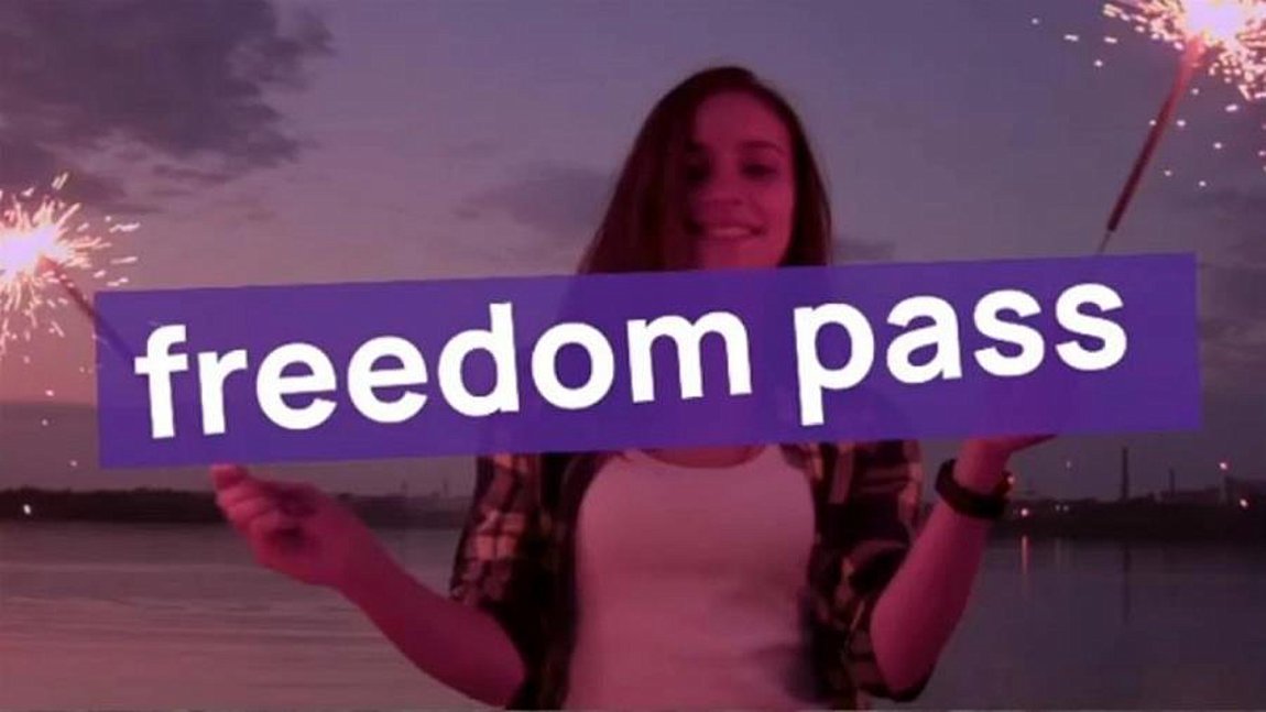 Freedom Pass: Παρατείνεται η χρήση των 150 ευρώ για τους δικαιούχους