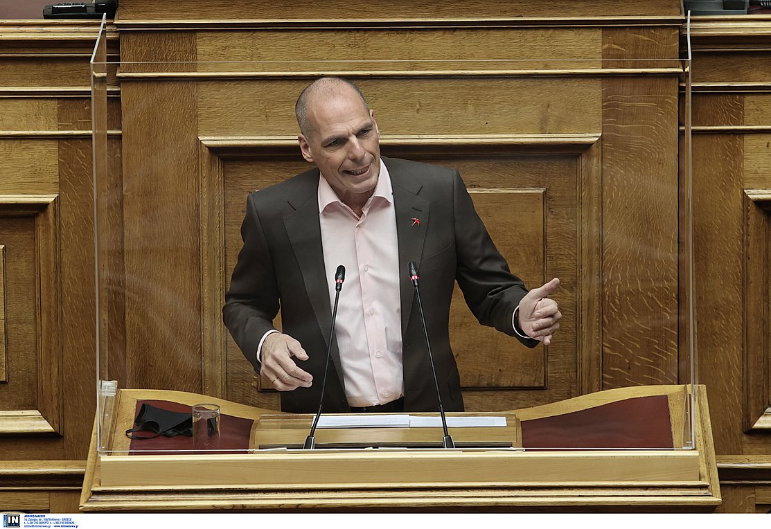 Βαρουφάκης: «Δεν είναι ανίκανοι. Πρόκειται για επικερδή, εσκεμμένη αποτυχία»