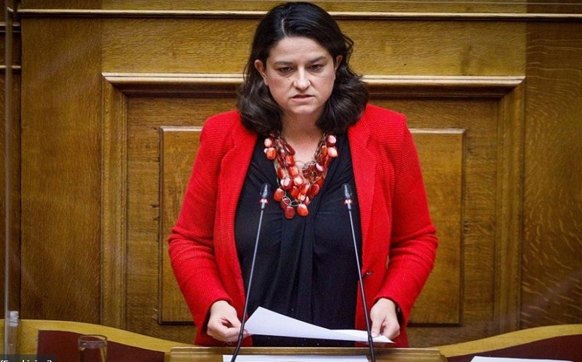 Γονιμότητα στα Γυμνάσια: Σάλος και σφοδρή πολιτική αντιπαράθεση