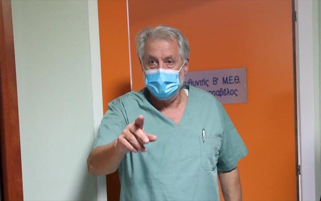 Καπραβέλος: “Είναι λεβεντοκόπανοι”