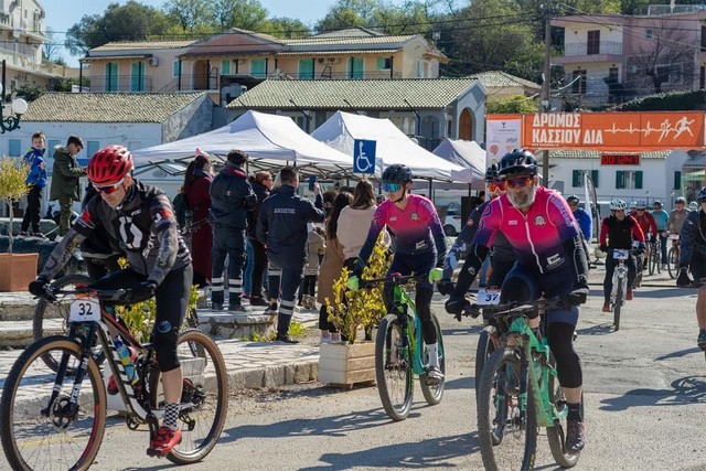 Επιτυχίες για καλαμπακιώτες αθλητές ορεινής ποδηλασίας στην Κέρκυρα.