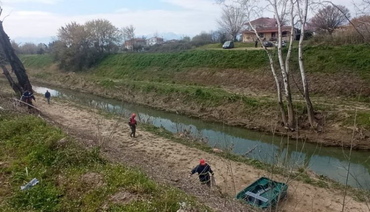 Αγωνία για τον αγνοούμενο στο ποτάμι στα Τρίκαλα