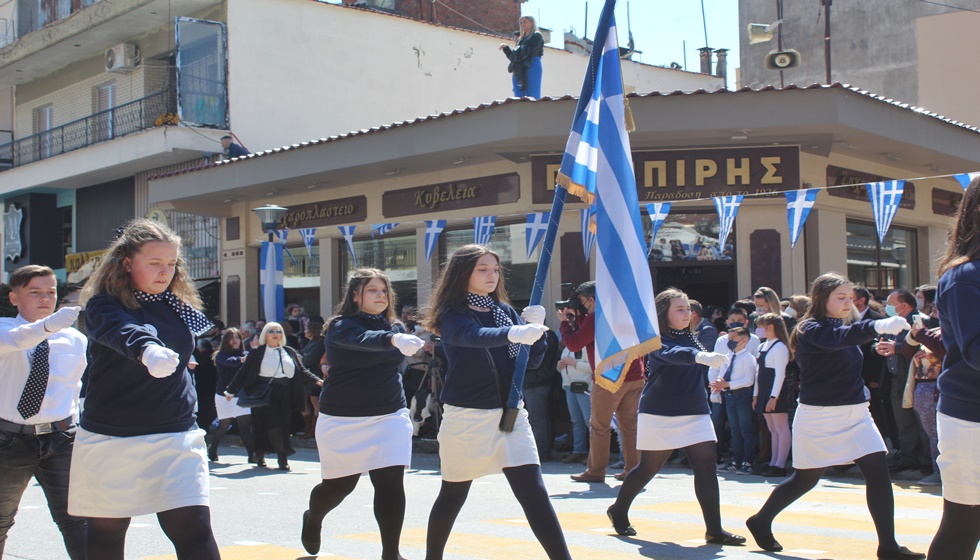 Εικόνες από την παρέλαση της 25ης Μαρτίου 2022 στην Καλαμπάκα