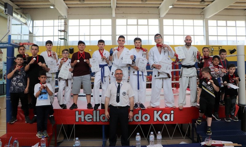 PAPAPOULIOS BUDOKAI FIGHTERS CLUB:  ΄Ακρως εντυπωσιακό το θέμα στο Διασυλλογικό τουρνουά «METEORA CHALLENGE FIGHTERS» KATA – KUMITE