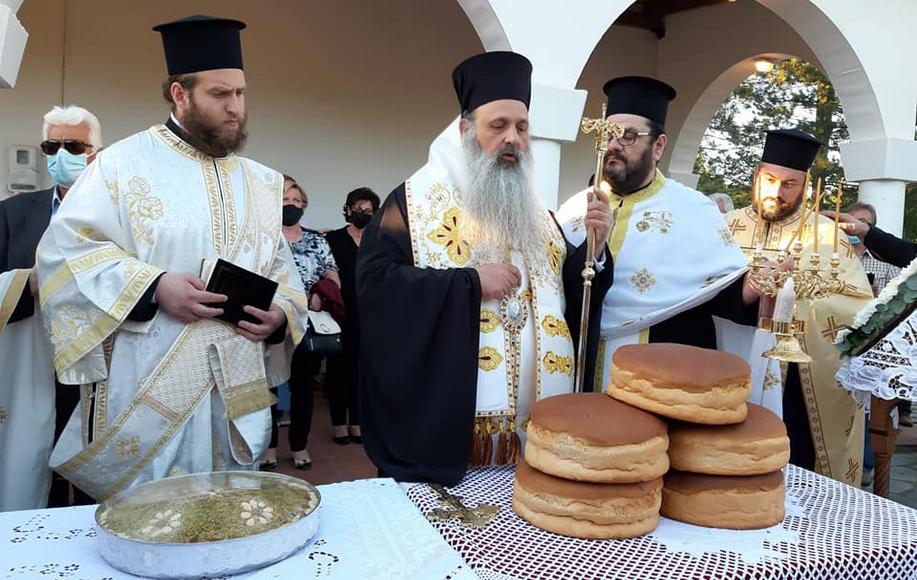 Εορτάζει ο Ι.Ν. Αγίου Νικολάου στον συνοικισμό Τριφυλλιών Κρύας Βρύσης
