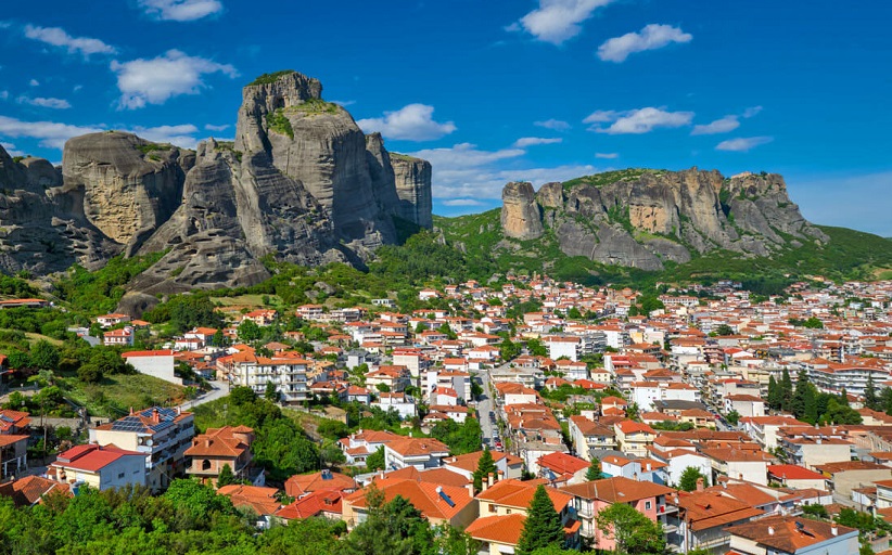 Συνεχίζονται οι έλεγχοι της Δημοτικής Αστυνομίας για τα τραπεζοκαθίσματα  στον Δήμο Μετεώρων
