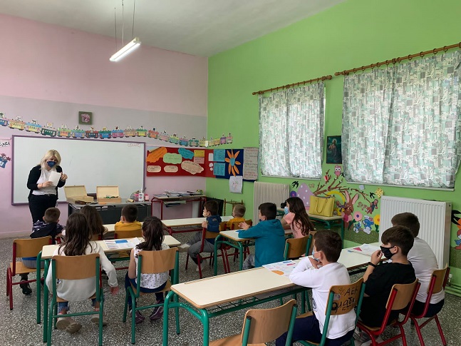 Βιβλιοθήκη Καλαμπάκας: Το Εκπαιδευτικό Πρόγραμμα «Βιβλίο: Τα φύλλα που μιλάνε» ταξίδεψε στην Οξύνεια