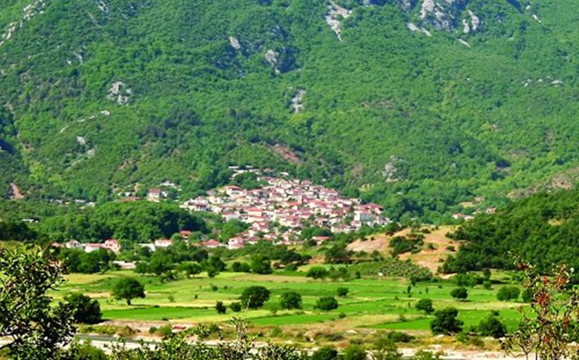 Γιορτή με χορευτικά στην πλατεία της Διάβας απο τον ΜΕΕΣ Διάβας