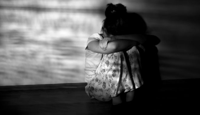 Μεσαίωνας στην Κυψέλη: Πατέρας κλείδωσε 22χρονη στο υπόγειο γιατί δεν ενέκρινε τη σχέση της