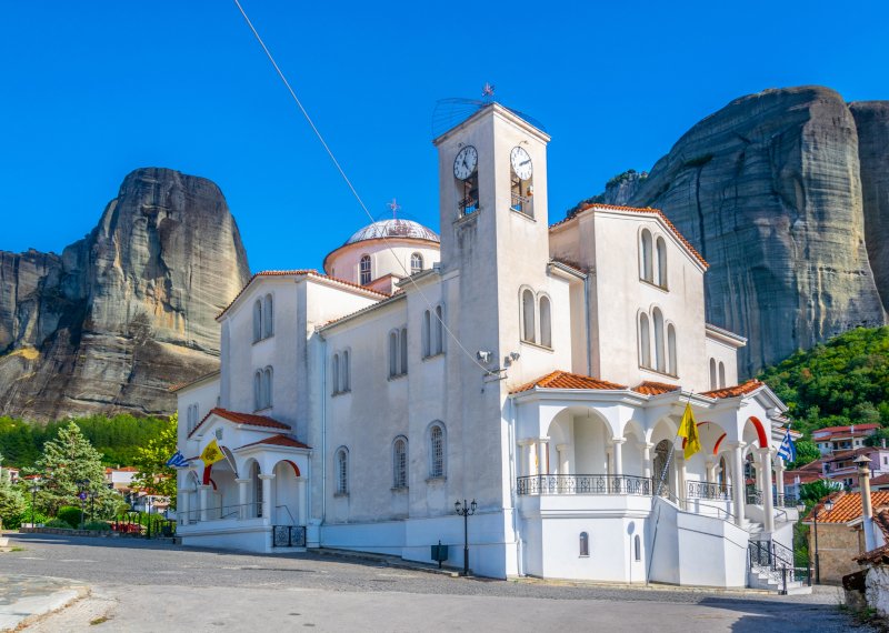 Εορταζει και πανηγυρίζει ο Ιερός Ναός των Αγίων Πρωτοκορυφαίων Αποστόλων Πέτρου και Παύλου Καστρακίου.