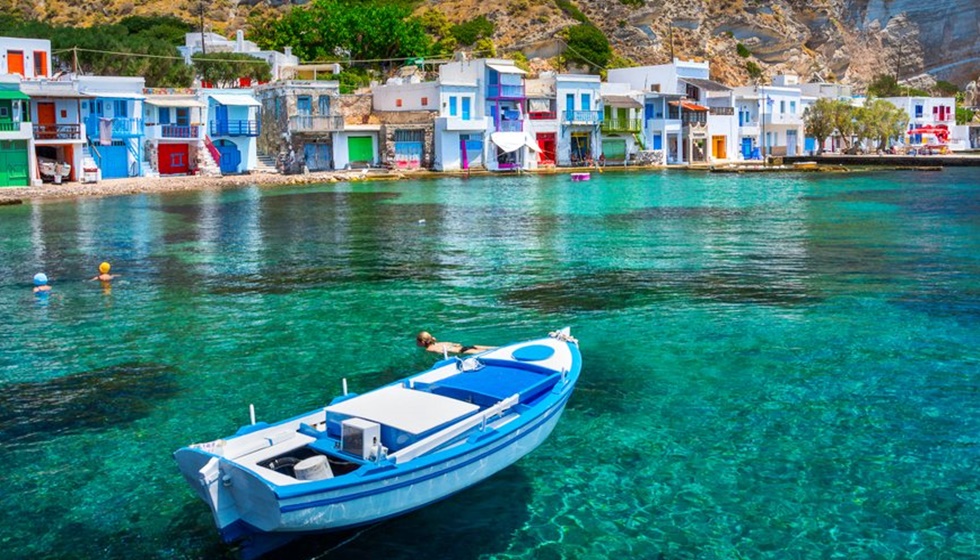 Ένας στους δύο δεν θα πάει φέτος διακοπές...