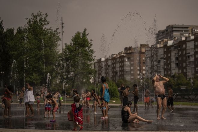 Πρωτοφανές κύμα καύσωνα 