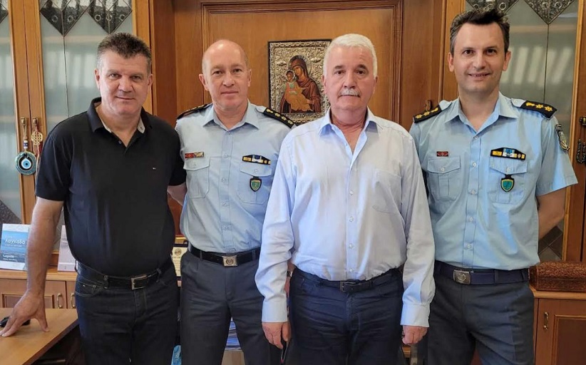 Εθιμοτυπική επίσκεψη στο Δήμαρχο του Δήμου Μετεώρων από τον νέο Αστυνομικό Διευθυντή Τρικάλων