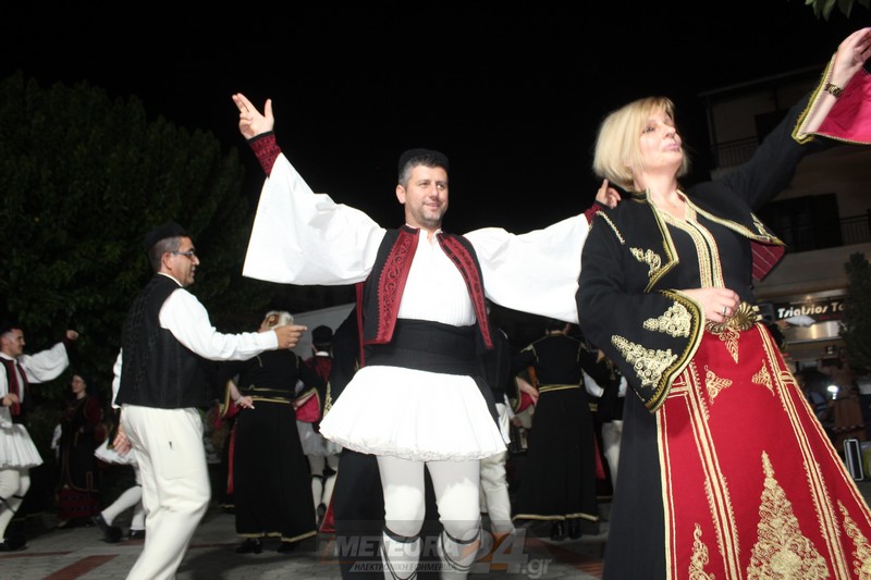 Δημοτική χορευτική βραδιά προς τιμήν του 13ου Παγκοσμίου Συνεδρίου Θεσσαλών στην Καλαμπάκα