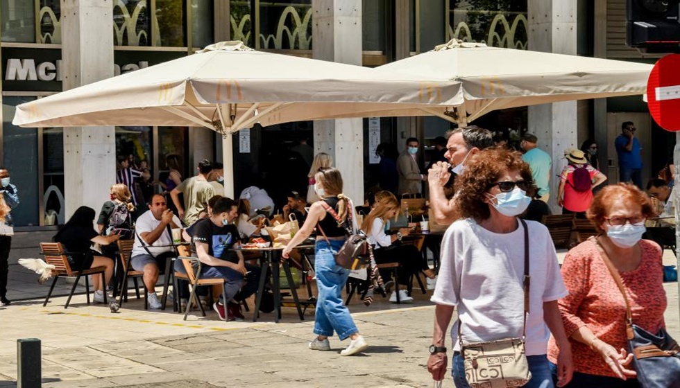 Κορωνοϊός: Εκτίναξη των κρουσμάτων με 30.588 κρούσματα