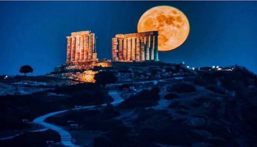 Φεγγάρι του Ελαφιού: Απόψε η πιο φωτεινή υπερπανσέληνος της χρονιάς