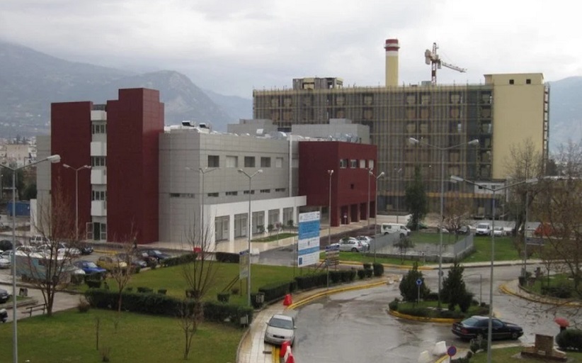 Πάτρα: Παραιτήθηκε ο διοικητής του νοσοκομείου μετά τον θάνατο του 49χρονου άνδρα έξω από αυτό