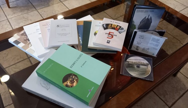 Δωρεά Βιβλίων και Ταινιών του Δρ. ΕΜΠ και επίτιμου δημότη του Δήμου Μετεώρων,  Θεοδόση Π. Τάσιου