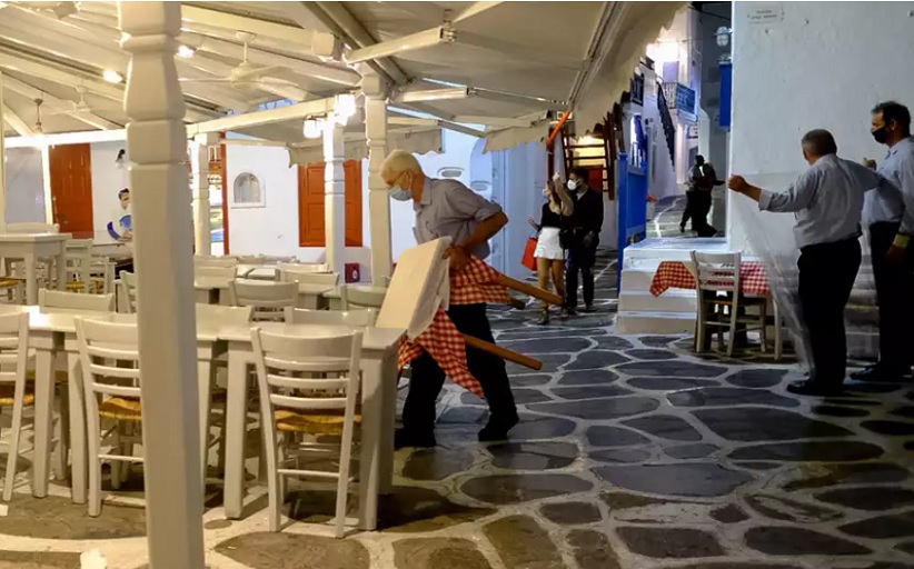 Τουρισμός: Επιστρατεύουν... συγγενείς και φίλους για να καλύψουν θέσεις εργασίας