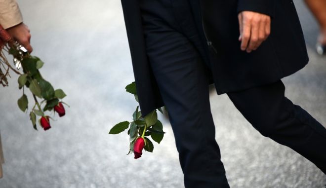 Αίγιο: Έγινε κηδεία σε κυλικείο και όχι στο Κοιμητήριο λόγω άρνησης του ιερέα
