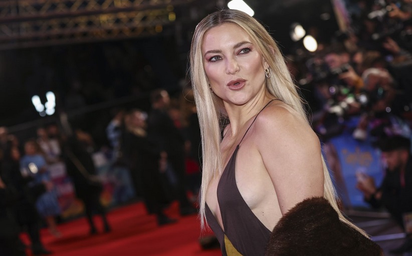 Το sideboob της Kate Hudson σκανδάλισε το Λονδίνο