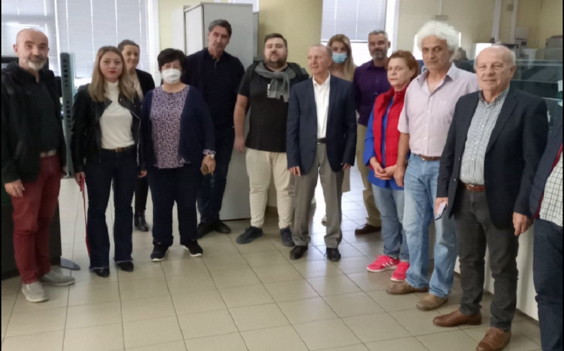 Ιωάννης Κών. Χάιδος: Επίσκεψη του Σύριζα ΠΣ Τρικάλων στα γραφεία του ΟΑΕΔ Τρικάλων...