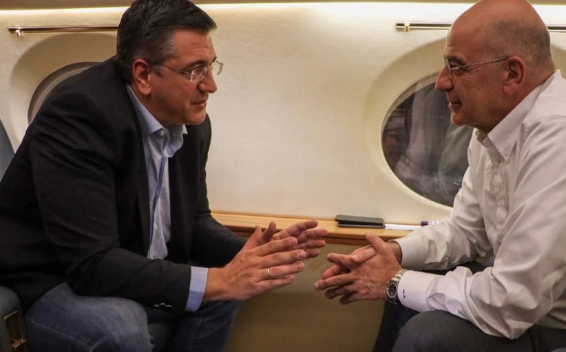 Kυβερνητικό αεροπλάνο παρέλαβε τον Τζιτζικώστα