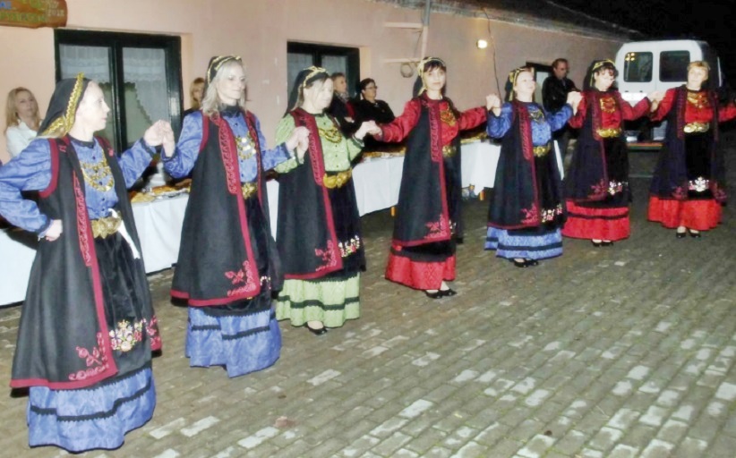 Κρύα Βρύση: Τη Δευτέρα 7 Νοεμβρίου ξεκινούν τα μαθήματα παραδοσιακών χορών του Συλλόγου στην Καλαμπάκα