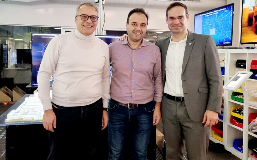 « Μια φορά κι έναν καιρό ήταν( ; ) στο κέντρο της πόλης της Καλ/κας ένα μουσείο Ελληνικής Παιδείας!!!»
