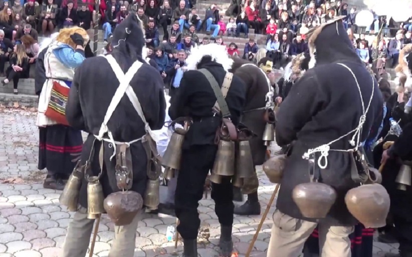 Στην Καθημερινή, άρθρο του Χρίστου Λιάπη για την απώλεια του Πελέ.