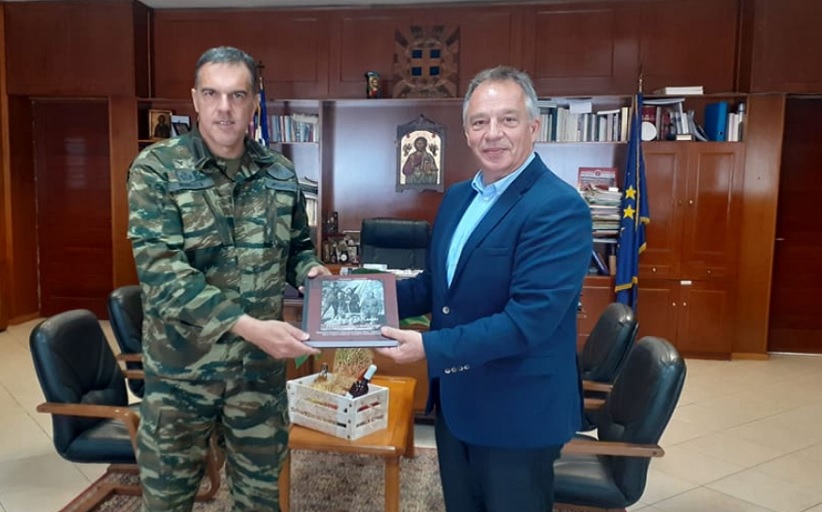 Επίσκεψη του νέου Διοικητή της Σχολής, Ιωάννη Κορέλη, στον Χρήστο Μιχαλάκη