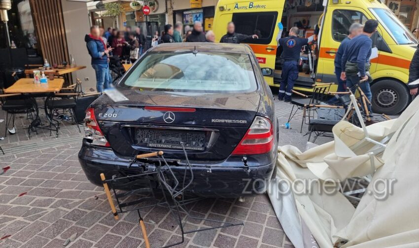 Aυτοκίνητο πέφτει σε πελάτες εστιατορίου...