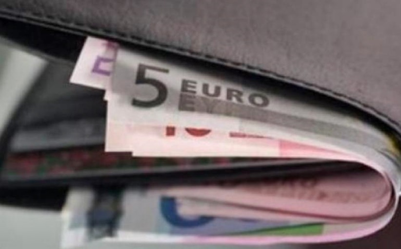 Σύλληψη αλλοδαπού από το ΑΤ Καλαμπάκας,  για κλοπή πορτοφολιού