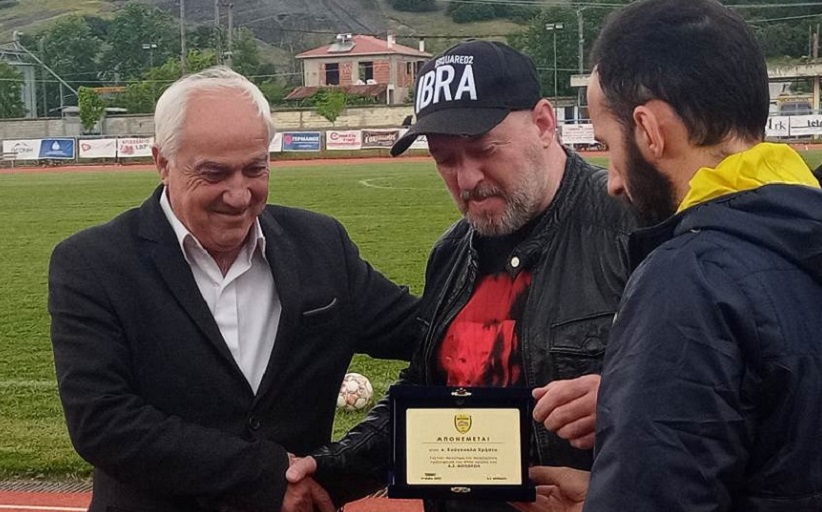 Ο ΑΣ Μετέωρα τίμησε τους Χρήστο Κούγκουλο και τον στράϊκερ Νίκο Τσιομπίκα...