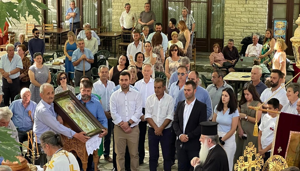 Σε δεκαπέντε ώρες… σε δεκάδες χωριά ο Λευτέρης Αβραμόπουλος και οι συνεργάτες του...