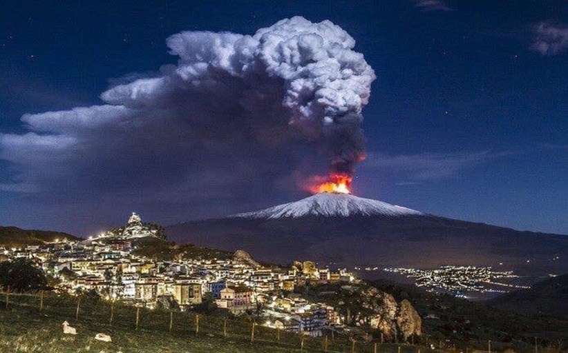 Ηφαίστειο Αίτνα: Σε κατάσταση προ-συναγερμού λόγω μεγάλης πιθανότητας επικείμενης έκρηξης