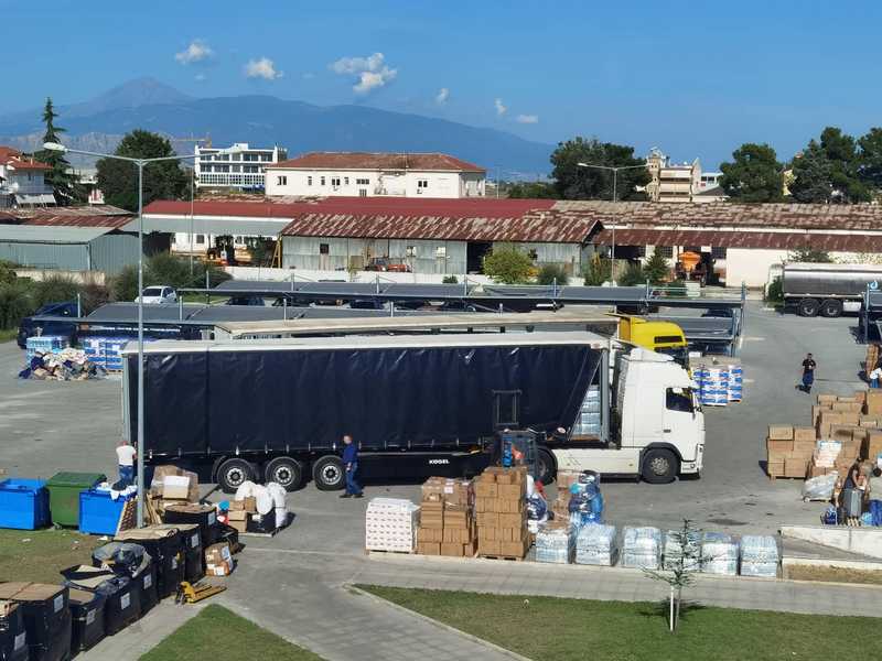 Συνεχίζεται η συγκέντρωση ανθρωπιστικής βοήθειας στην Περιφέρεια Θεσσαλίας
