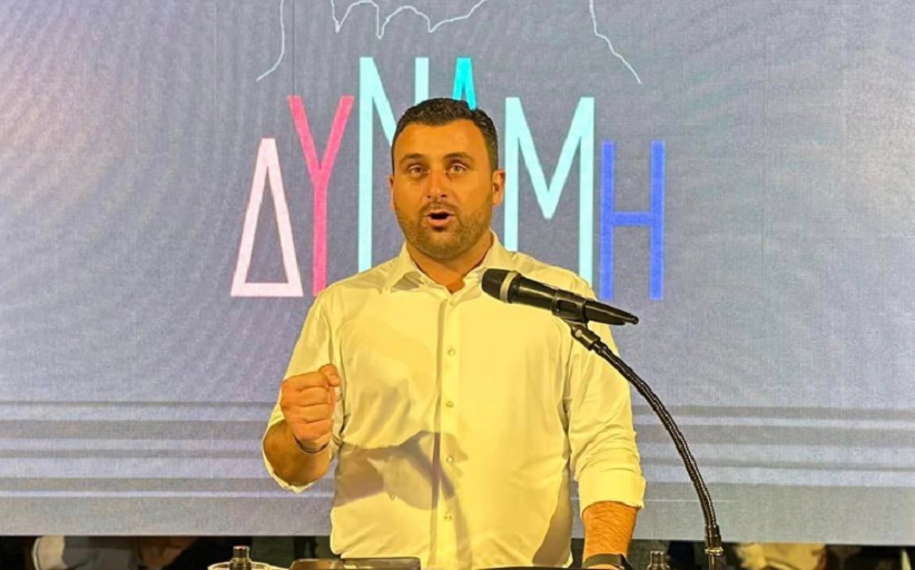 Ικανοποιημένος ο Λευτέρης Αβραμόπουλος από την παρουσία του κόσμου στο πλάϊ του...