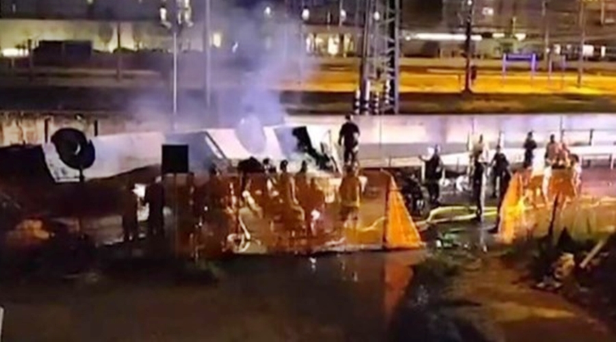 Τραγωδία στην Ιταλία: Τουλάχιστον 20 νεκροί μετά από πτώση λεωφορείου από γέφυρα στη Βενετία