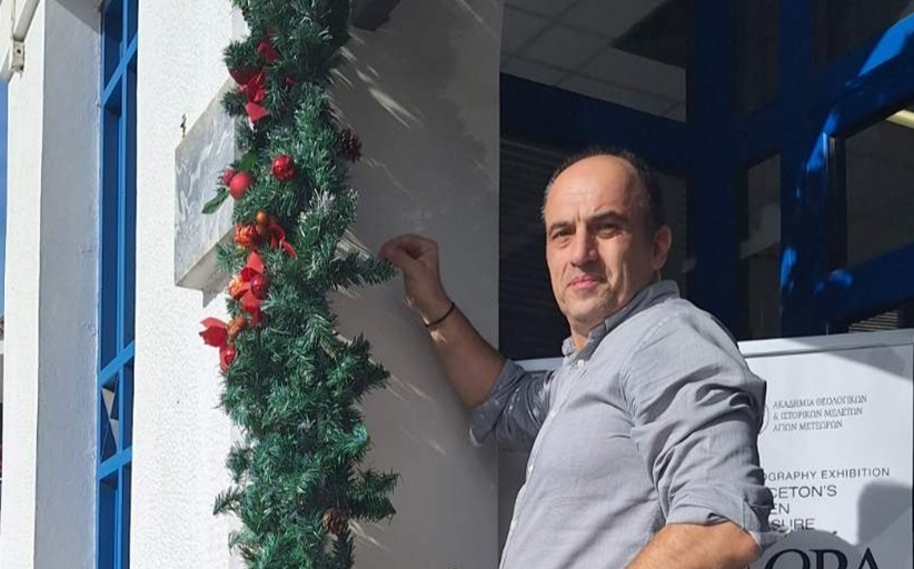 Ο γνωστός συγγραφέας Σπύρος Πετρουλάκης στη Βιβλιοθήκη Καλαμπάκας