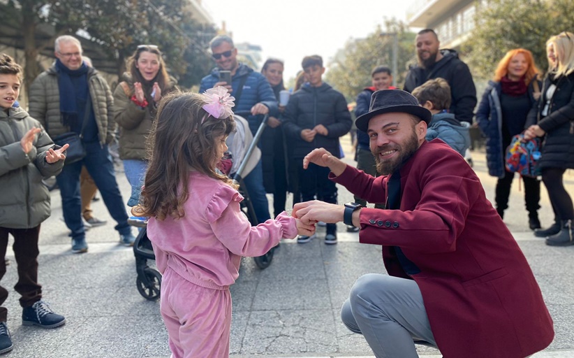Με αστερόσκονη από τα Ξωτικά το κάλεσμα για την υποδοχή του νέου χρόνου στα Τρίκαλα