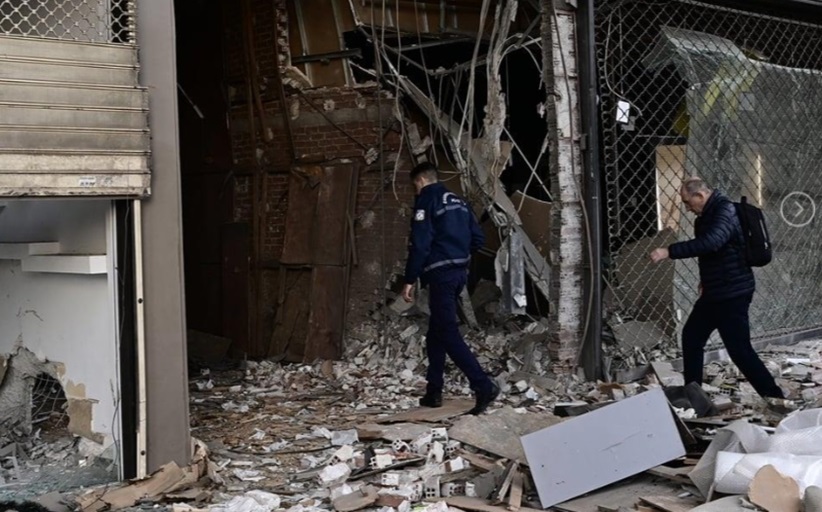 Έκρηξη στον Πειραιά: Μεγάλη η ποσότητα της εκρηκτικής ύλης - Ερευνάται ποιος ήταν ο στόχος