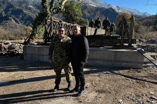 Τοποθετείται γέφυρα μπέλεϋ στον Κλεινοβό